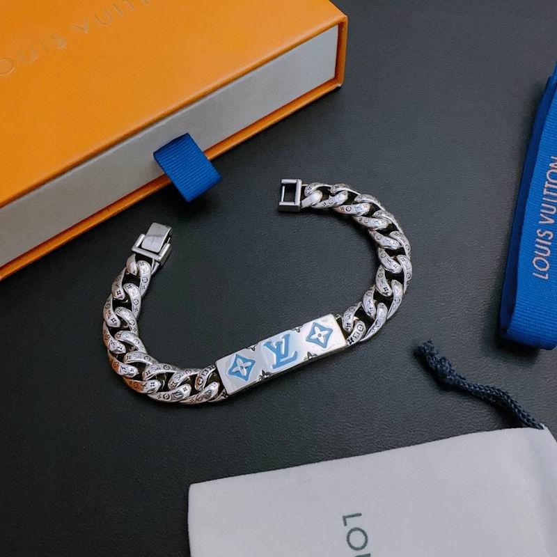 LV Bracelet 02lyr65